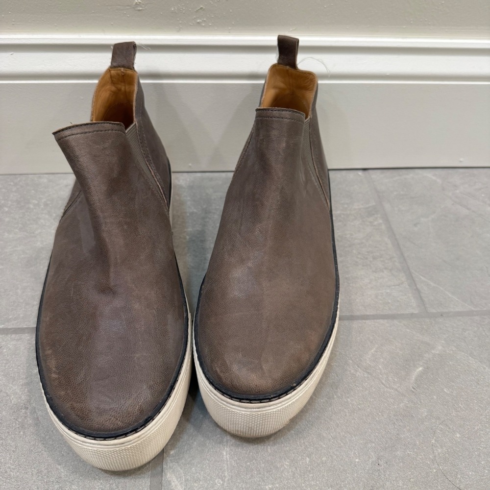J/Slides Mika Brown Leather Platform Chelsea Sneaker Booties Womens 8.5